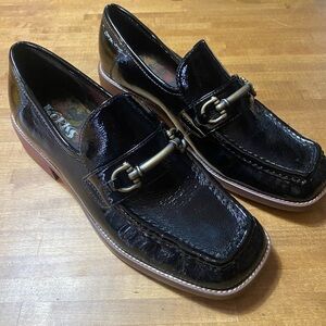 Korks Black Loafers with Buckle Detail sz10